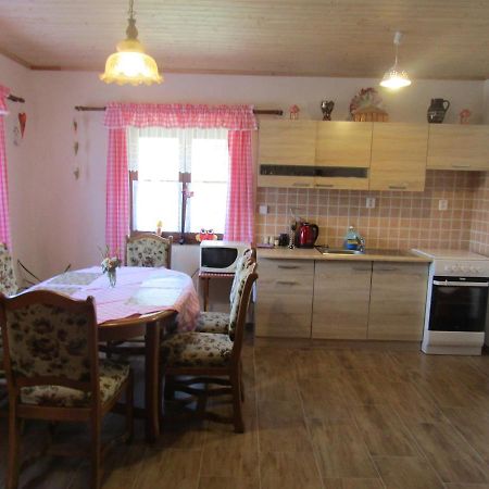 Rekreacni Dum V Brdech Pod Svatou Annou Villa Ohrazenice  Exteriör bild