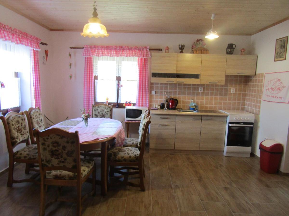 Rekreacni Dum V Brdech Pod Svatou Annou Villa Ohrazenice  Exteriör bild